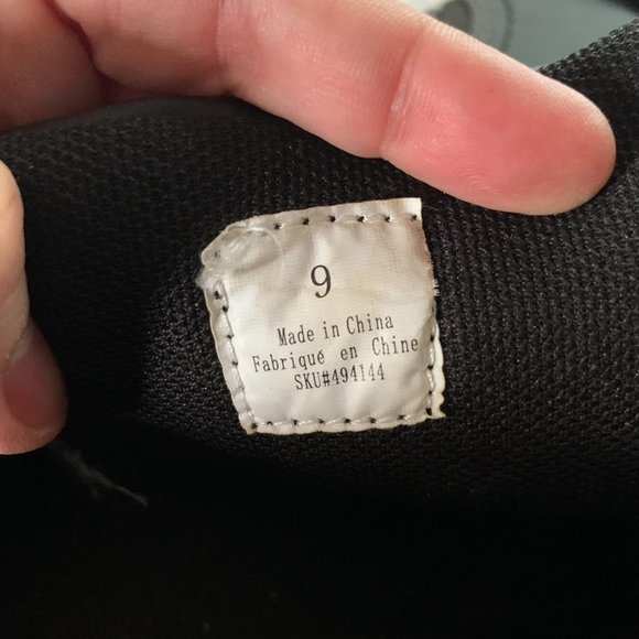 Mountain Ridge Men's Size 9  Black Velcro Shoes - Picture 6 of 7